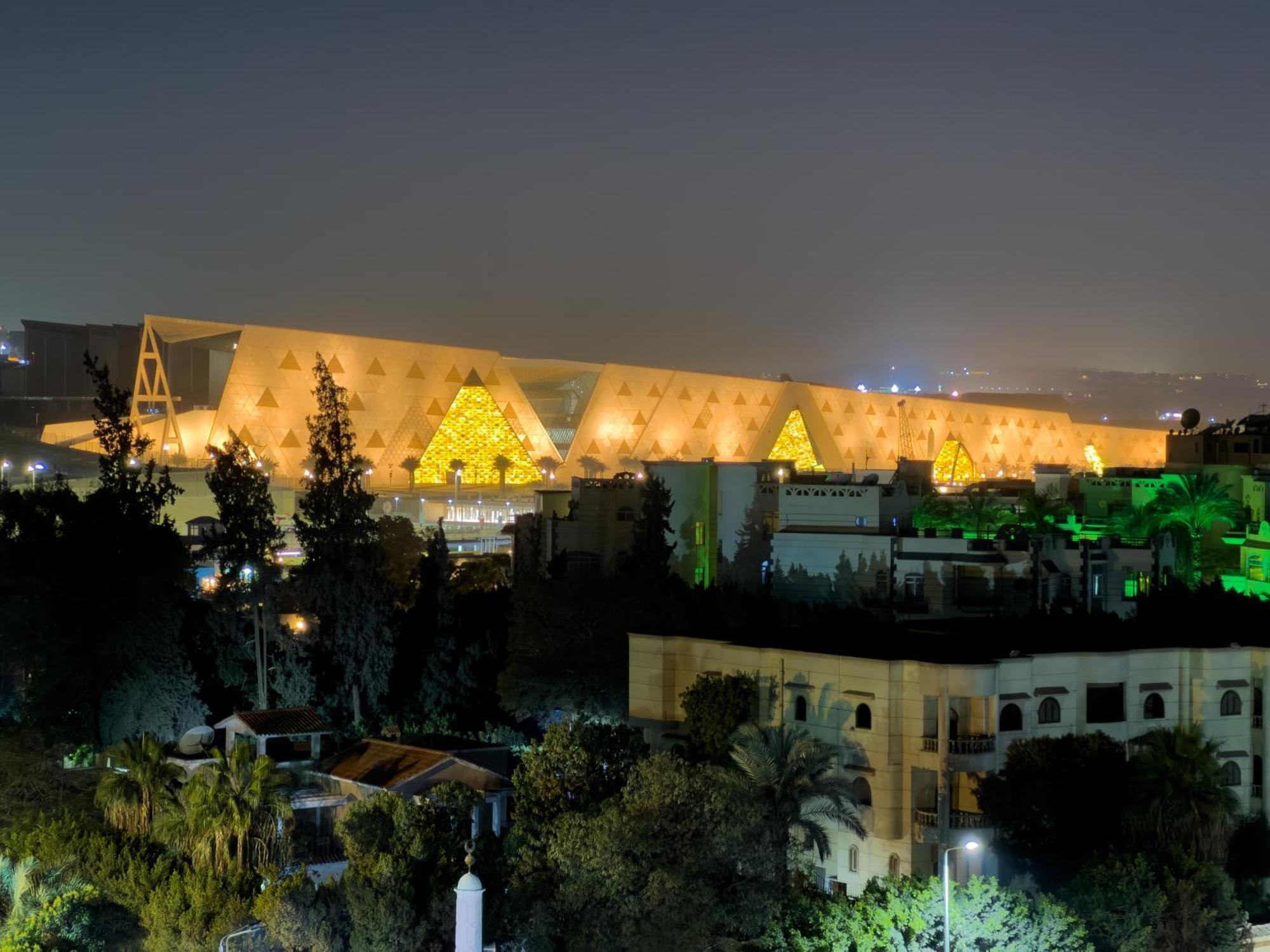 Royal Crown Hotel Giza Pyramids View Kafrat al Jabal Bagian luar foto