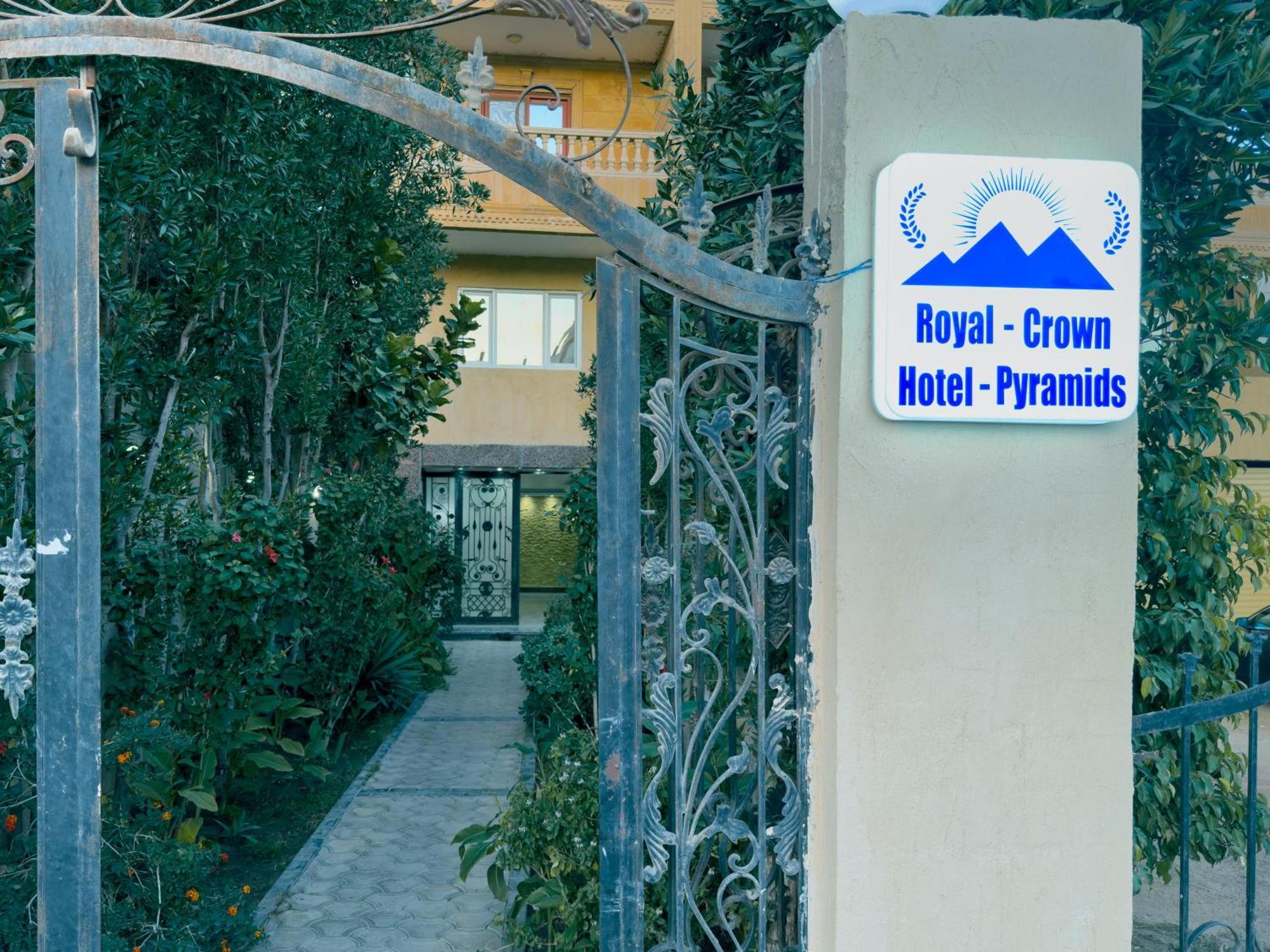 Royal Crown Hotel Giza Pyramids View Kafrat al Jabal Bagian luar foto