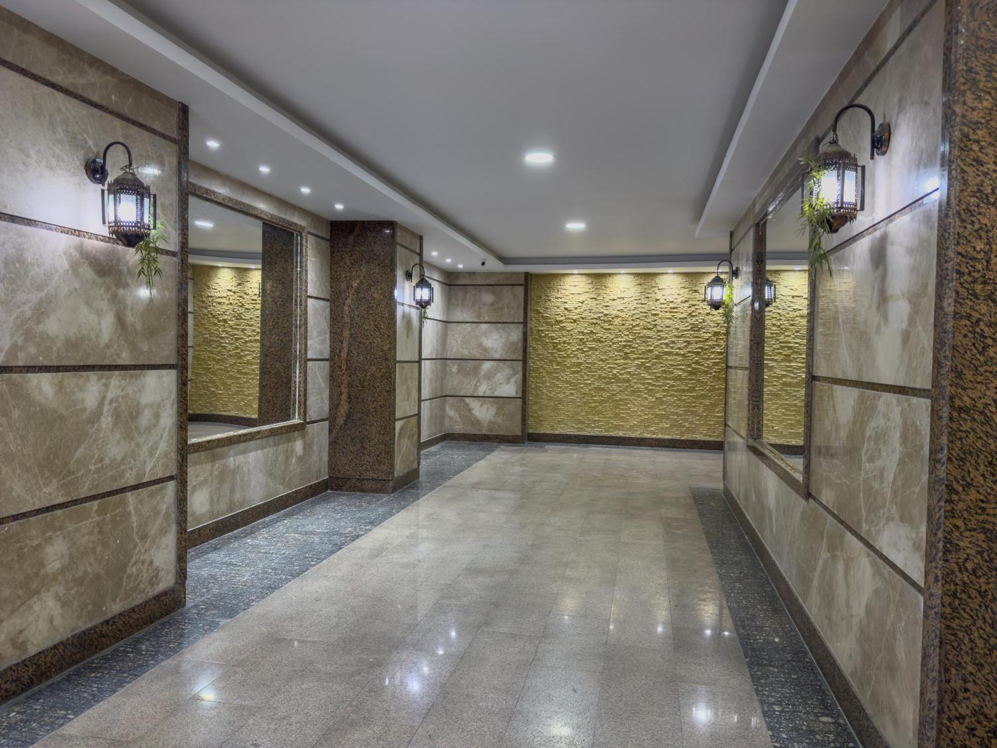 Royal Crown Hotel Giza Pyramids View Kafrat al Jabal Bagian luar foto