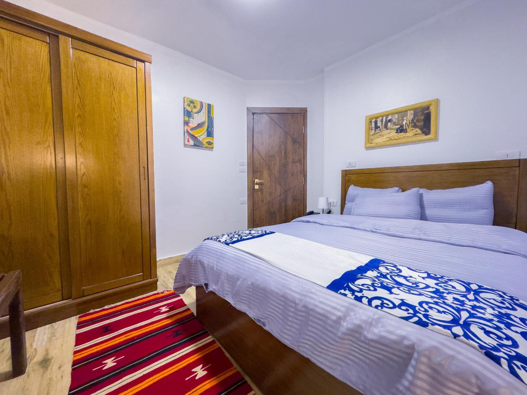 Royal Crown Hotel Giza Pyramids View Kafrat al Jabal Bagian luar foto