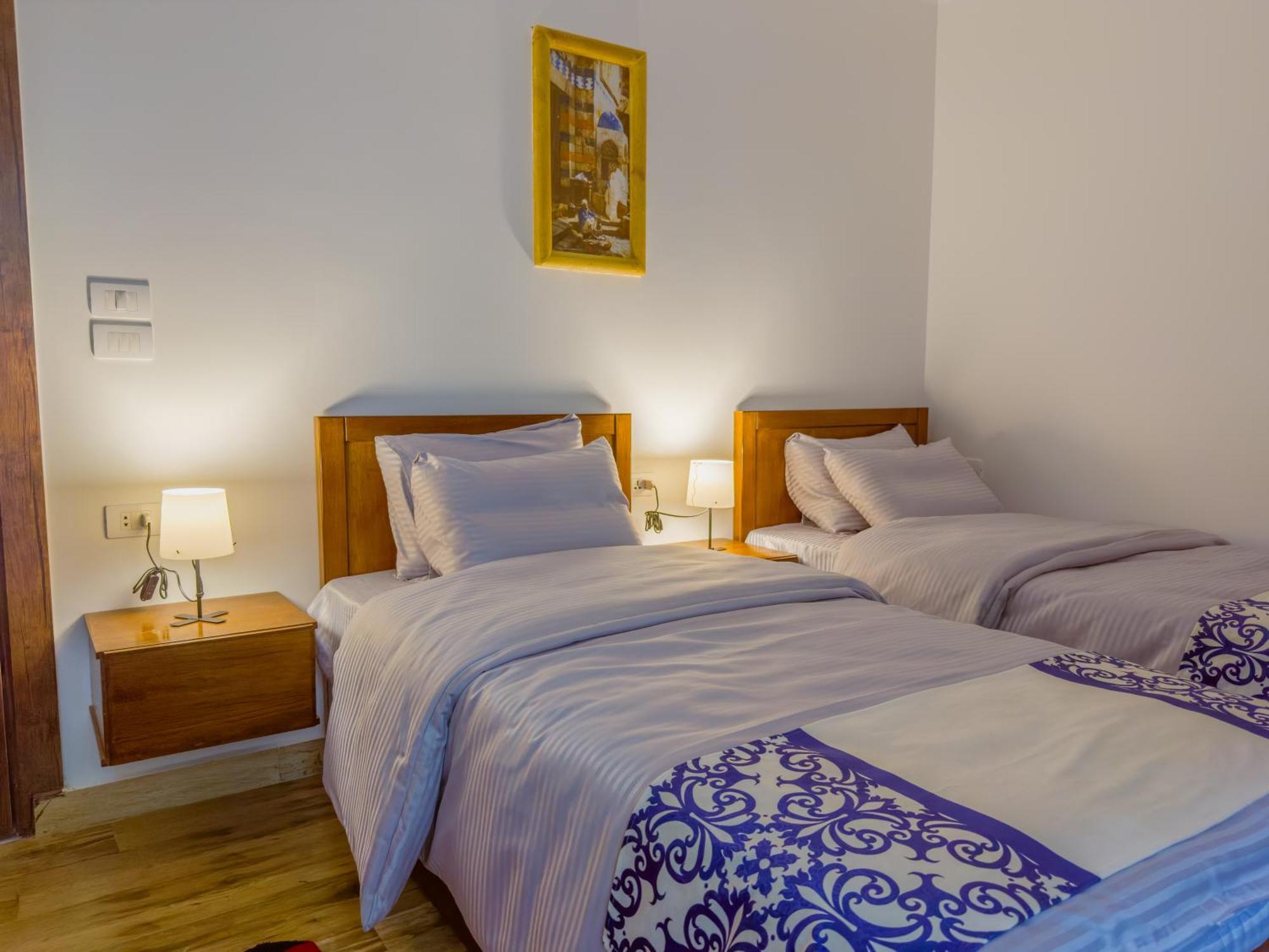 Royal Crown Hotel Giza Pyramids View Kafrat al Jabal Bagian luar foto